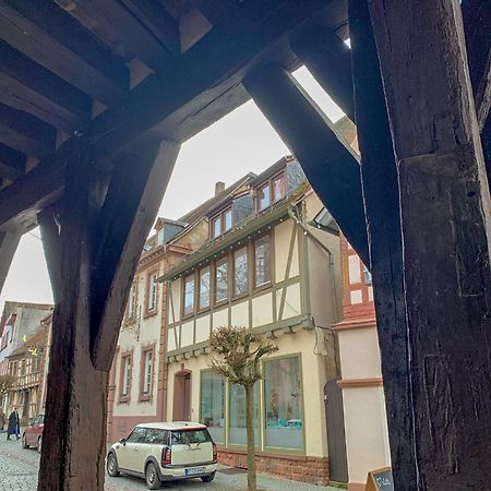 Ferienwohnung Wohnen Am Historischen Rathaus Michelstadt Exterior foto